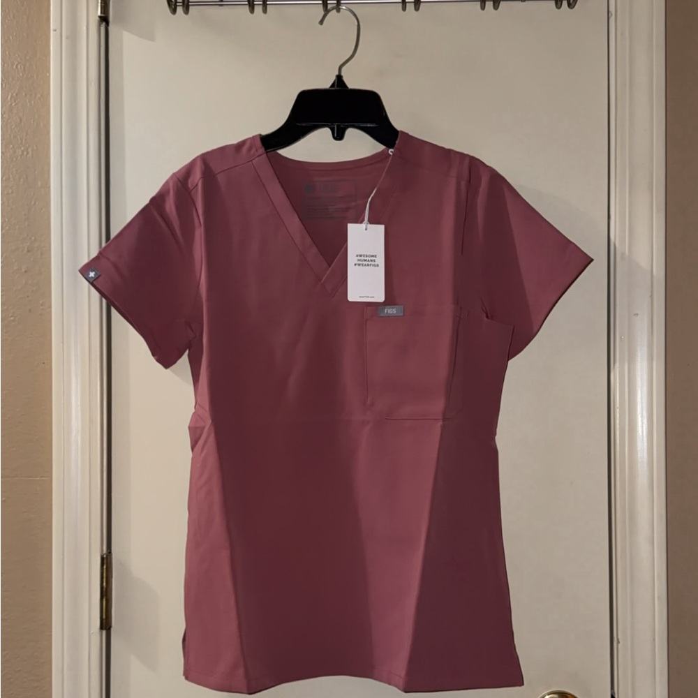 Brand new! Figs Women's Top in Mauve. Catarina one pocket scrub top.